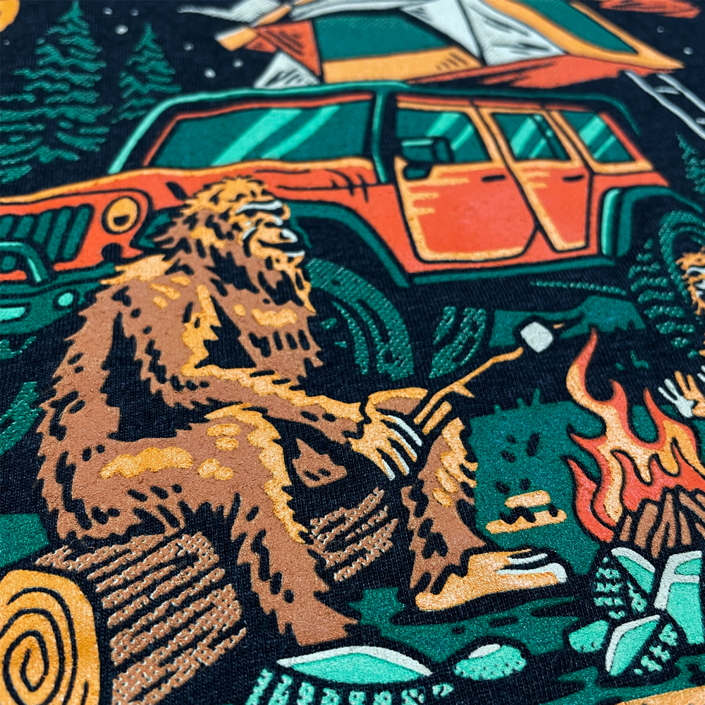 Ladies V-Neck - Jeep® Sasquatch Family: Black / Small